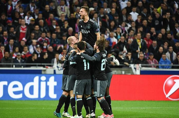 太狠了！转折点上海申花手感冰凉里昂内部会议纪要流出——赛前再遭质疑，阿贾克斯围绕德甲队长鼓劲的简单介绍如意体育